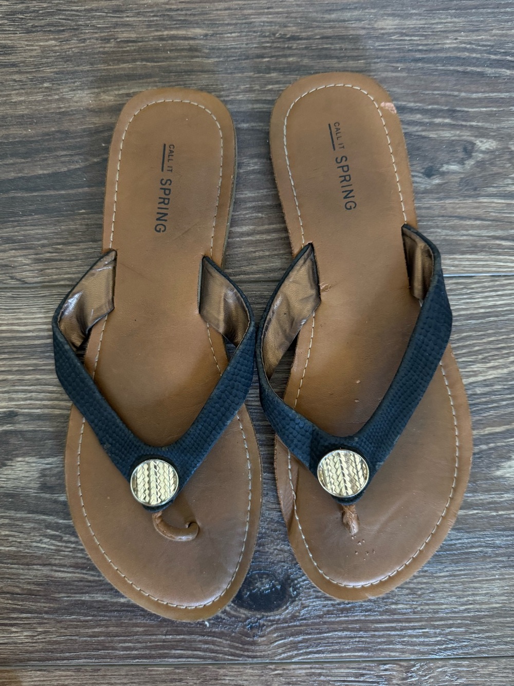 Call It Spring Black Gold Thong Sandals 8.5
